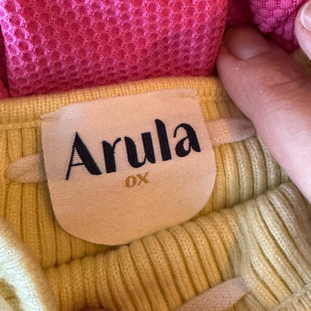 Arula Yellow and White Sweater Tank OX Size 10-12 - Picture 6 of 7